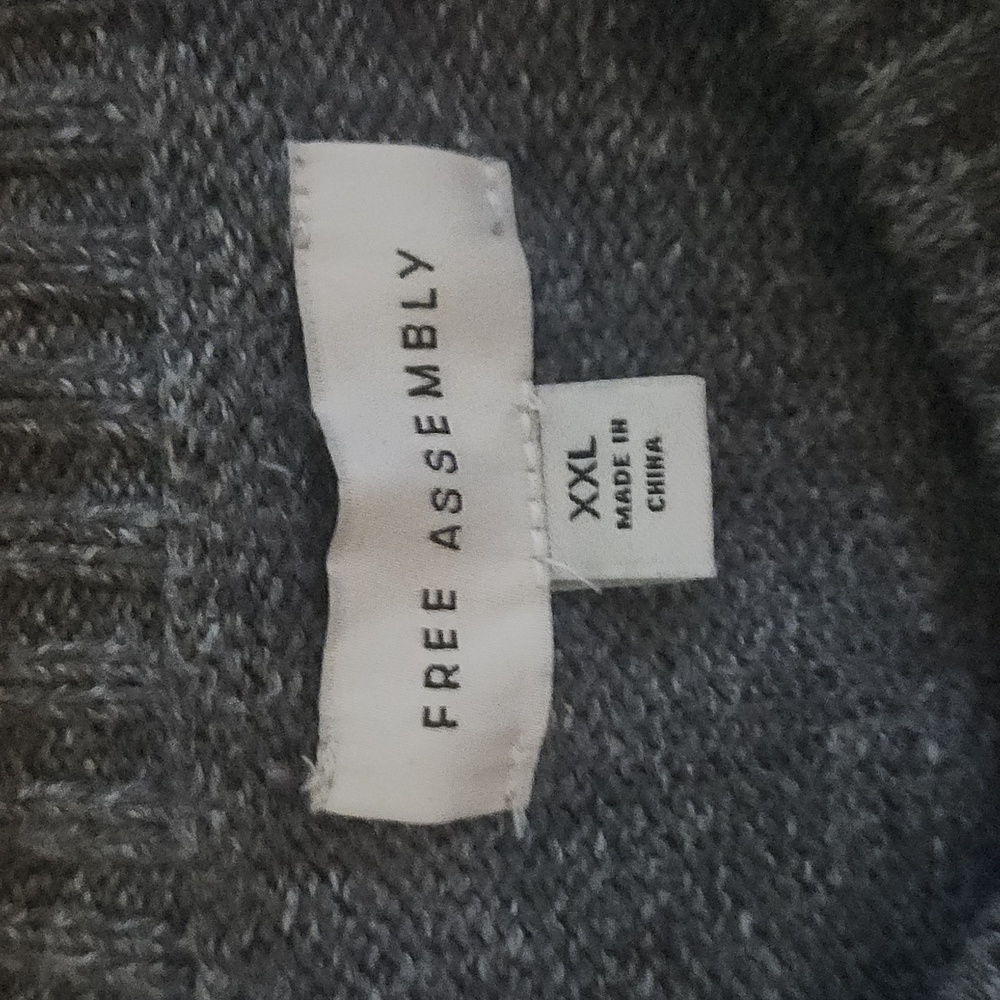 Sweater - Picture 2 of 2